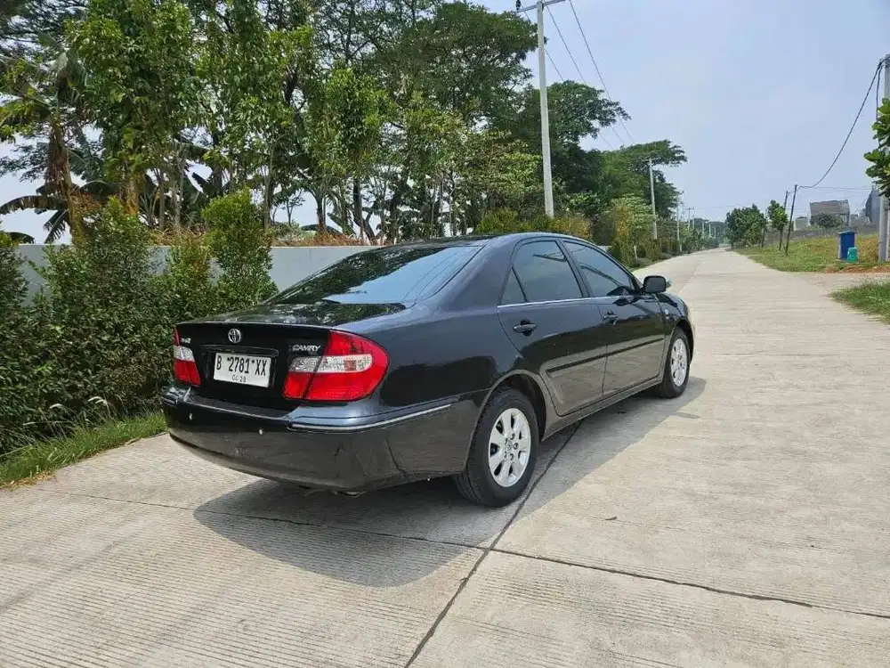 Dijual Toyota Camry G AT 2003 Hitam Metallic – Matic Halus