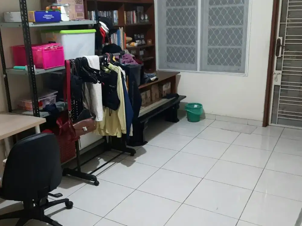 Rumah Hook 2 Lantai Graha Sunter Tanjung Priok | SHM | 5 Kamar Tidur - Harga Nego!