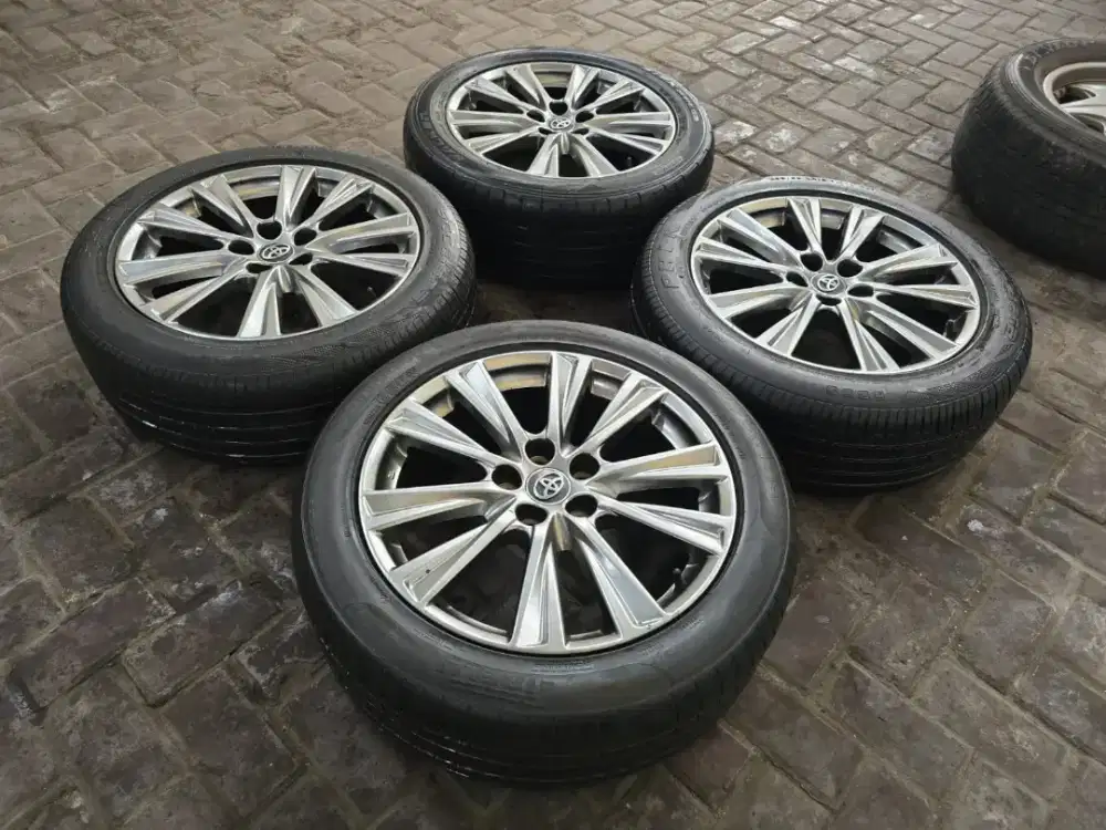 Velg Ban Alphard R18 Innova Reborn Zenix Rush Terios Hilux Camry Markx
