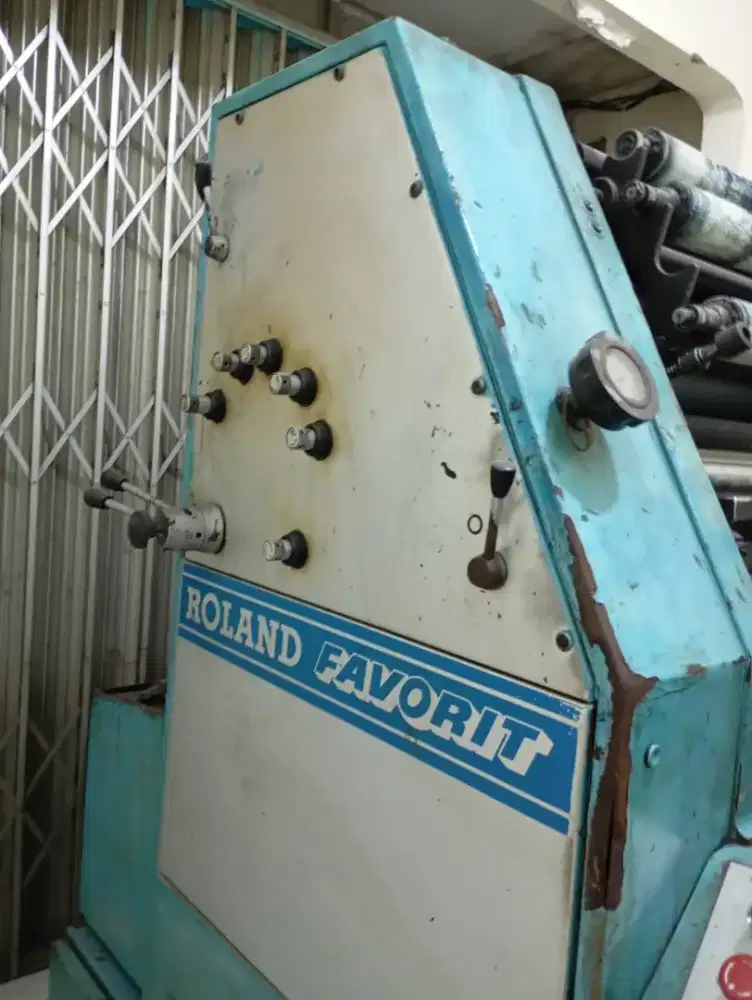 mesin percetakan Roland