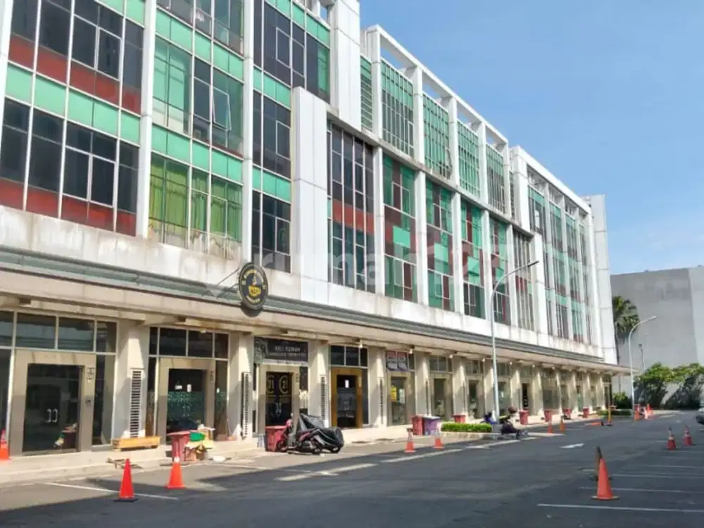 Ruko di Rukan Kensington, Kelapa Gading 320 M² Unfurnished HGB - Hak Guna Bangun