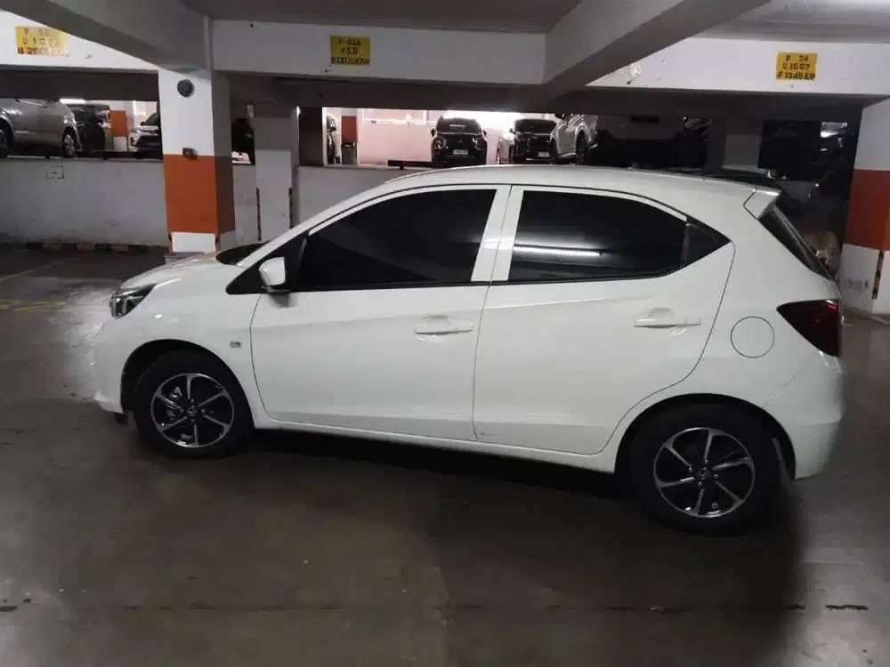 Honda Brio Satya E Automatic 2025 – KM 2.700, Harga 175 Juta
