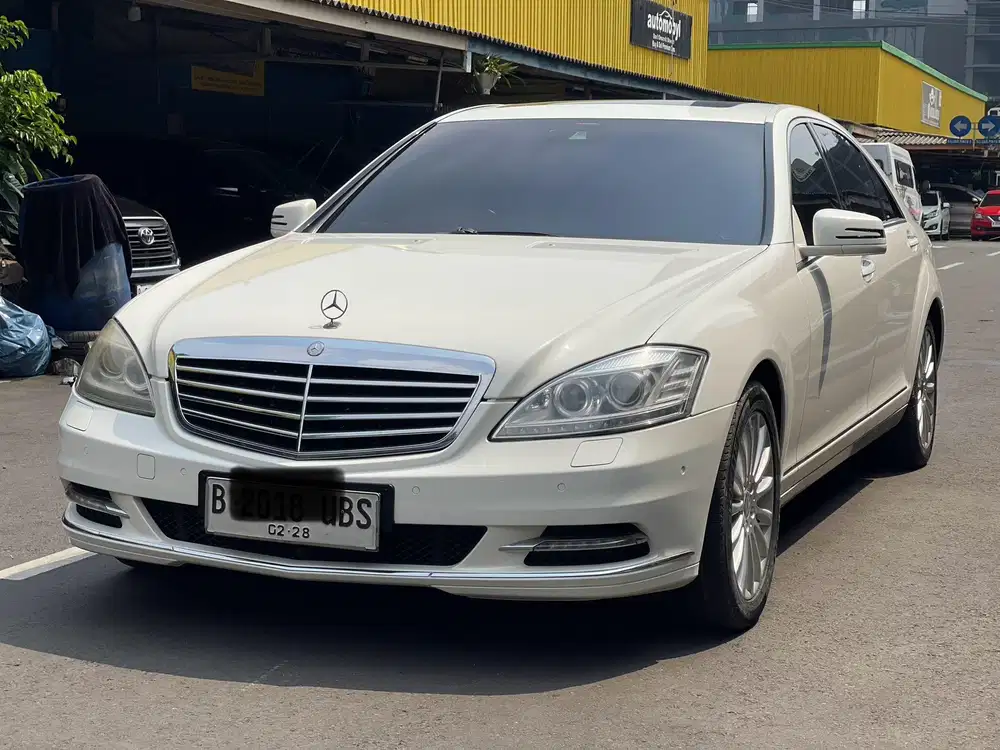 DIJUAL CEPAT MOBIL MERCY S300L AT 2012 PUTIH