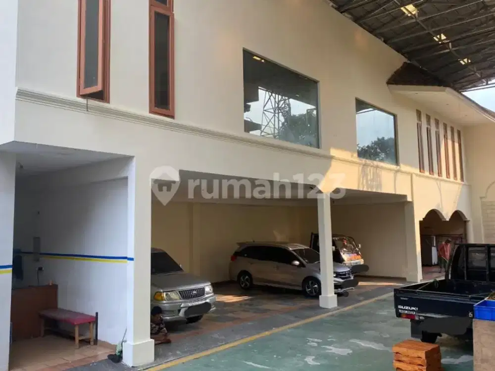 Rumah Bagus SHM di Bangka, Jakarta Selatan