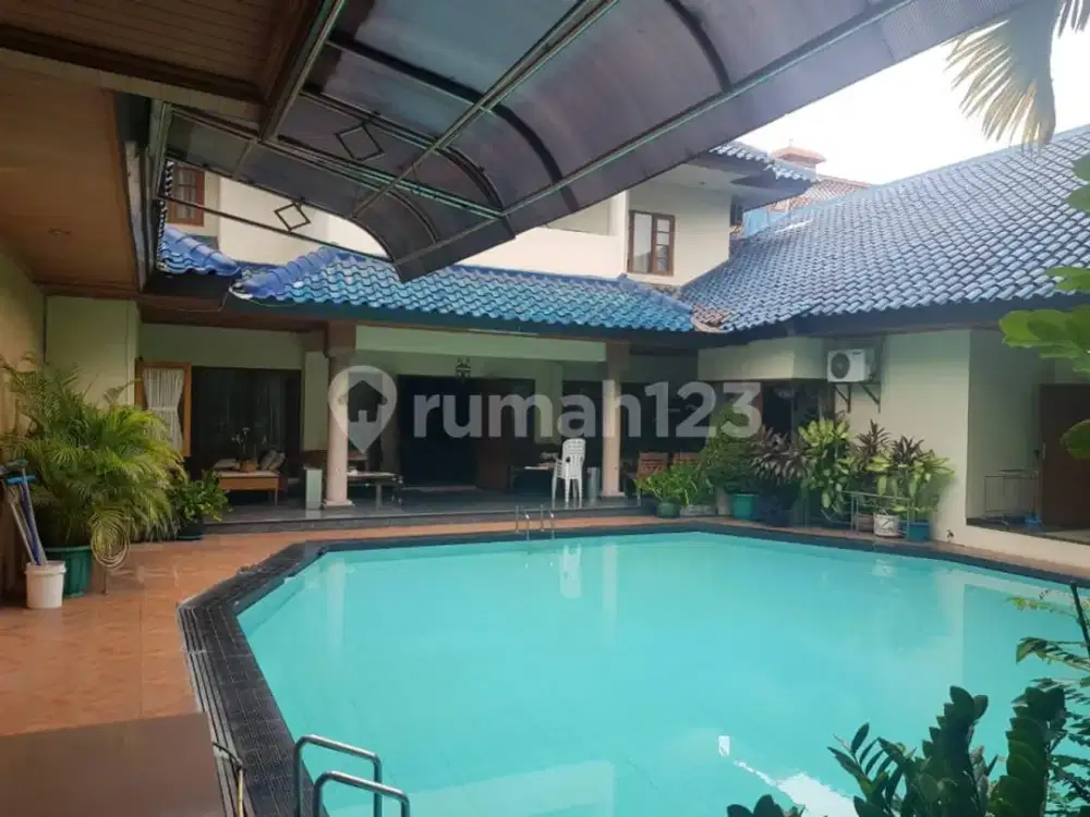 Dijual Rumah Bukit Gading Villa, Komplek Elite di Kelapa Gading