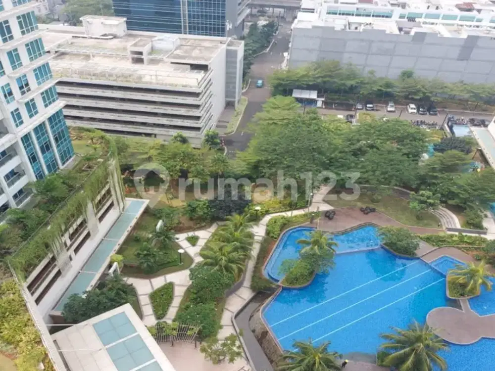 Apartemen The Kensington Royal Suites 3 Kamar Tidur Furnished Bagus