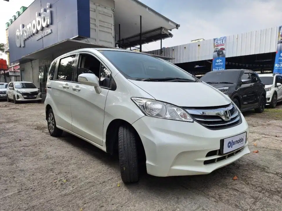 DP MURAH Honda Freed 1.5 S Bensin-AT 2013  CBYCB