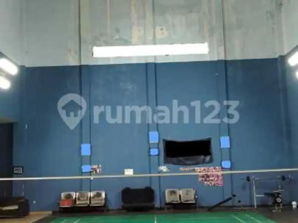 Rumah / Lapangan Badminton di Kelapa Gading - di Dalam Komplek