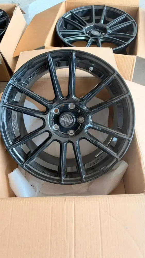 Velg SSW R18 merk/model SSW S232 warna black gloss