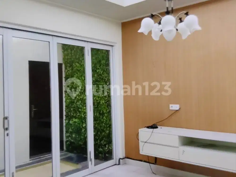 Rumah di Cluster Albera Foresta BSD