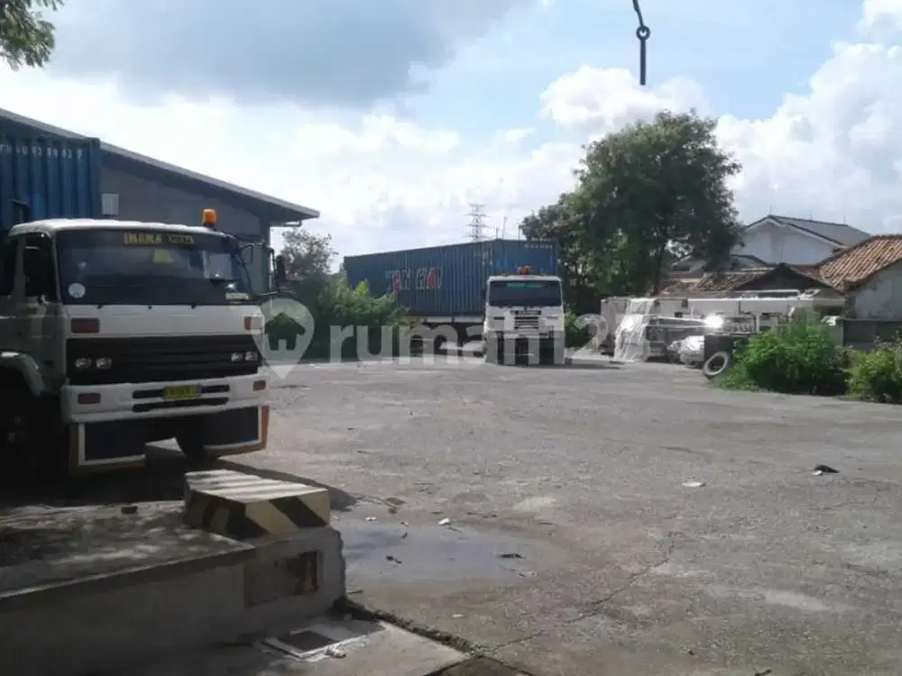 Luas Tanah 10.200 m2, Gudang di Cikarang - Jual BU!