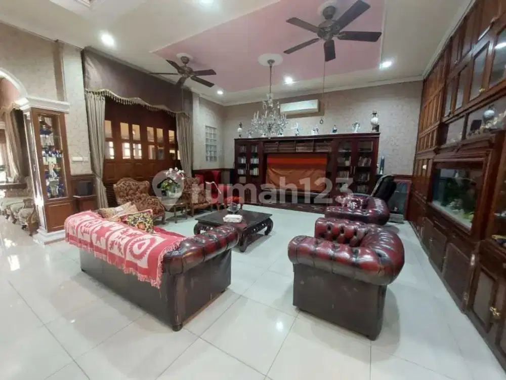 Rumah di Jalan Sumur Batu Kemayoran - Luas Tanah 276 M2
