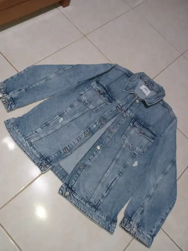 Levis jaket cewe size 13-14,164cm masuk di M