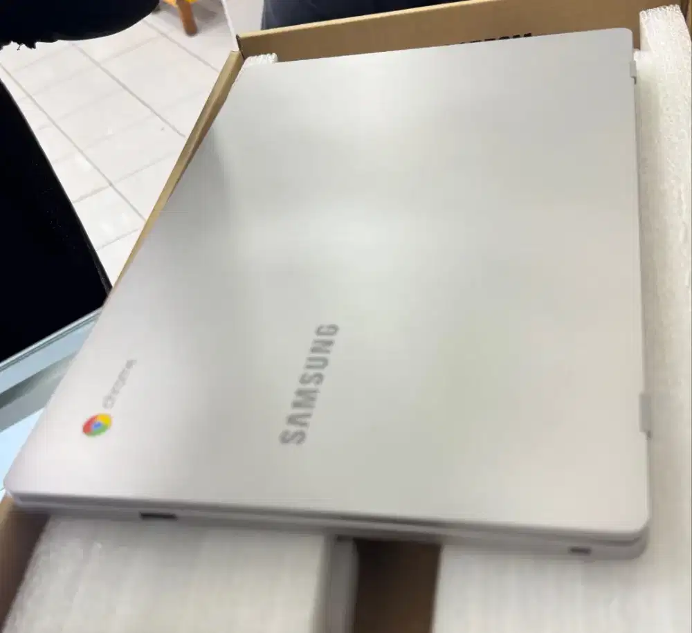 Samsung Crombook XE310XBA