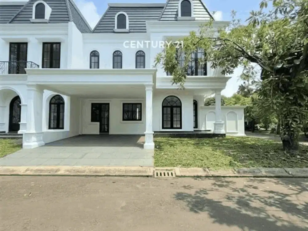Rumah Baru Dengan Kolam Renang  8406