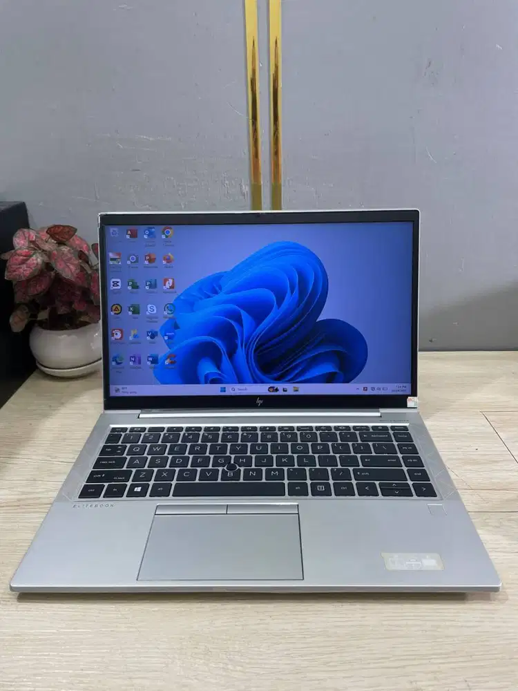 LAPTOP HP 845 G7 RYZEN 5-4650 8/256 LAYAR 14 INCH MINUS FISIK *ET