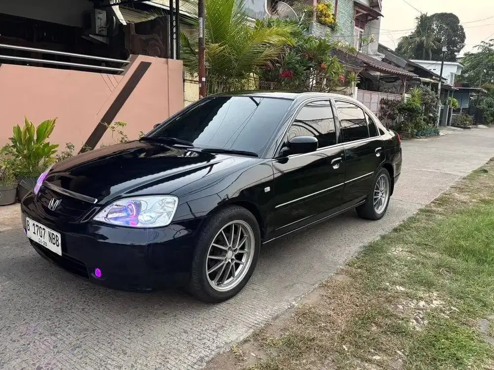 Dijual Honda Civic VTi MT ES 2002 – Mesin Kering, AC Dingin, Velg R17