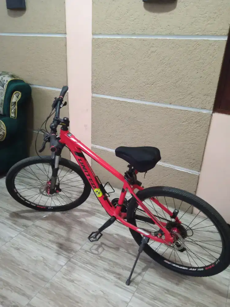 SEPEDA UNITED MONANZA 4.00