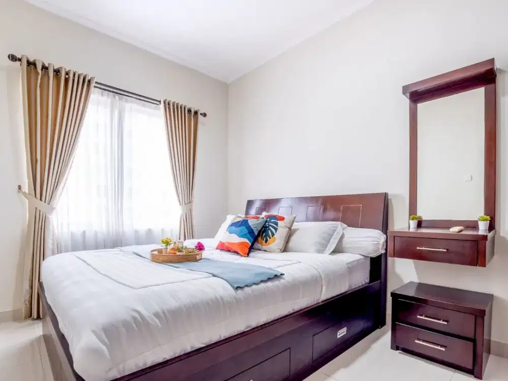 Disewakan Apartemen Sudirman Park 2 BR, Full Furnish, Siap Huni - Lokasi Strategis Jakarta Pusat (Setiabudi, Sudirman, & Bundaran HI)