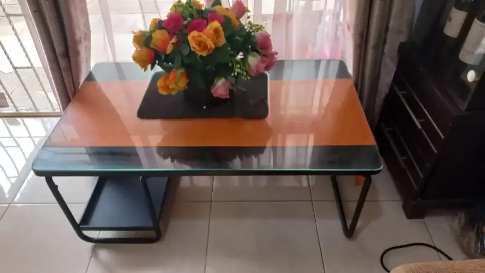 Meja Tamu coffee Table Minimalis Rp. 350rb Nego pindah rumah