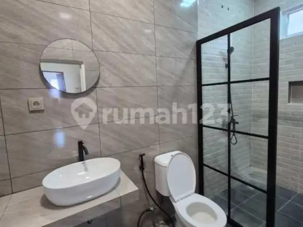 Rumah Besar Baru Renovasi di Kelapa Nias Kelapa Gading