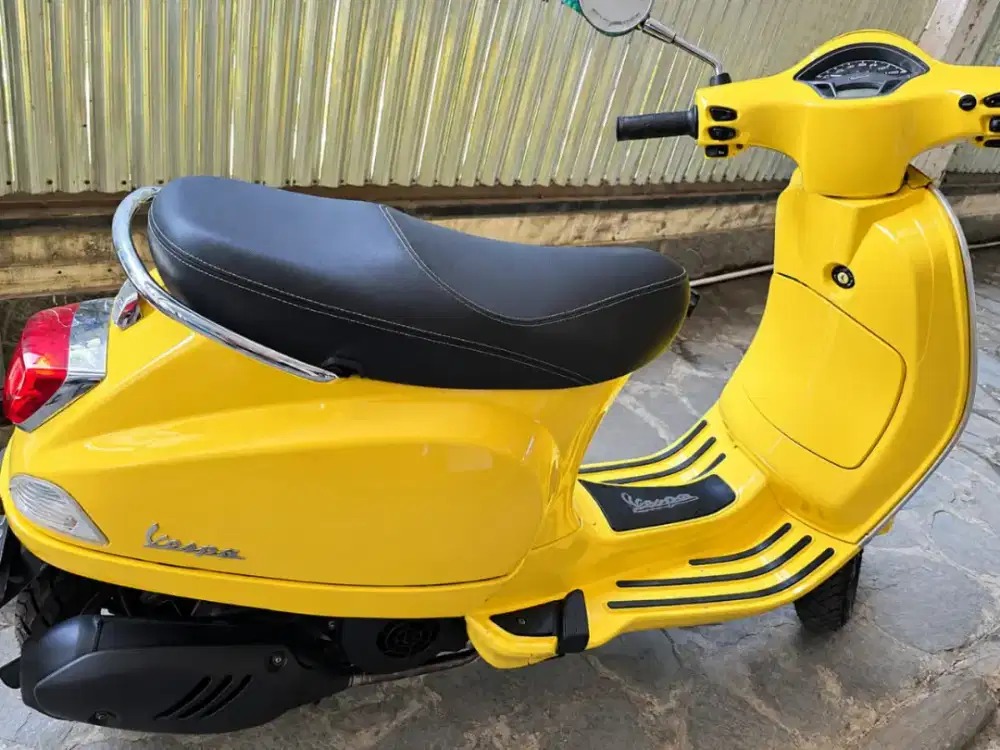 Vespa metik LX 125 tahun 2022 gresh