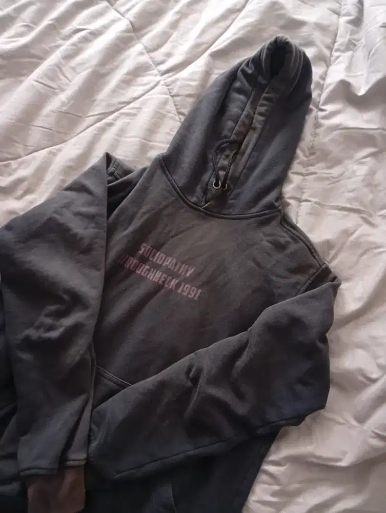 Hoodie Roughneck Hitam