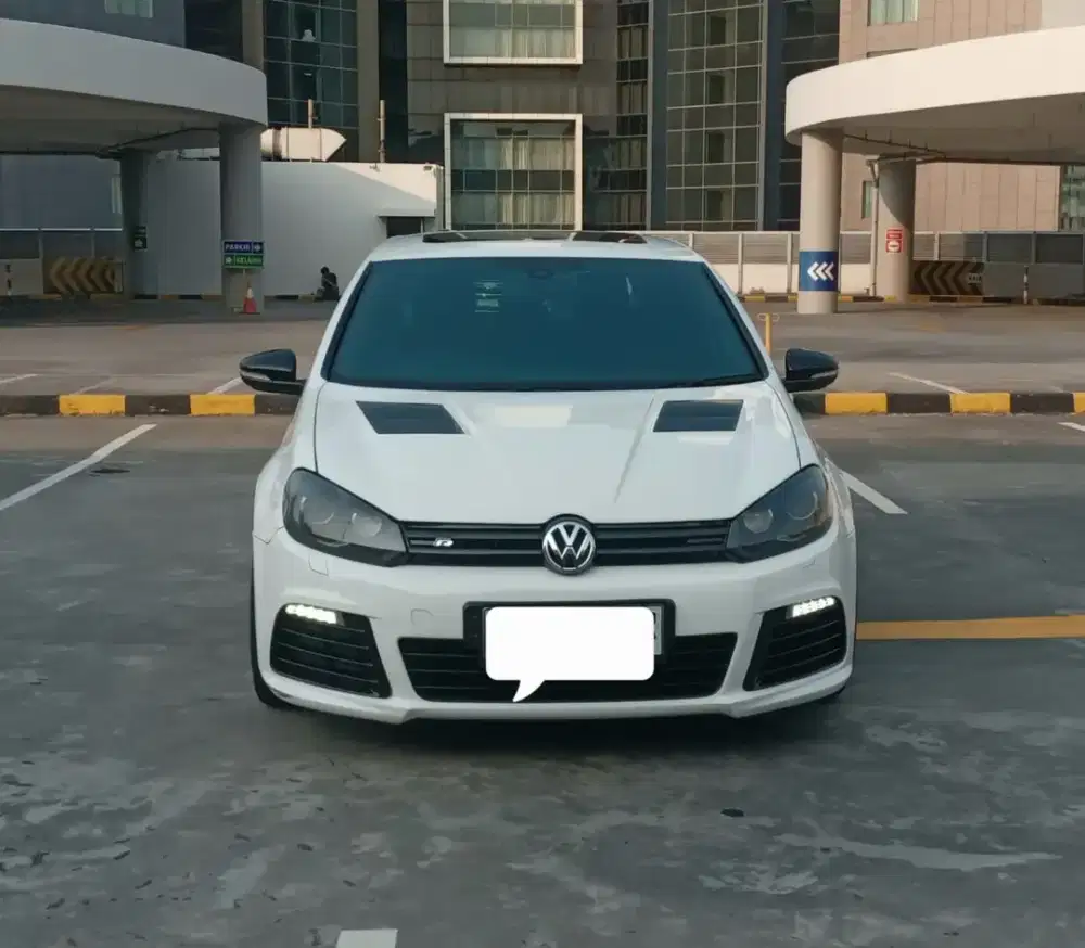 Golf 2.0 GTi AT bensin putih type R thn 2011