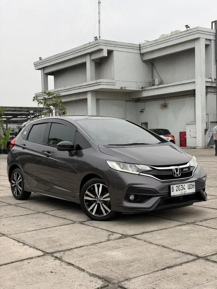 (Km Low 70ribu Record ISTIMEWA) HONDA JAZZ RS CVT 2019