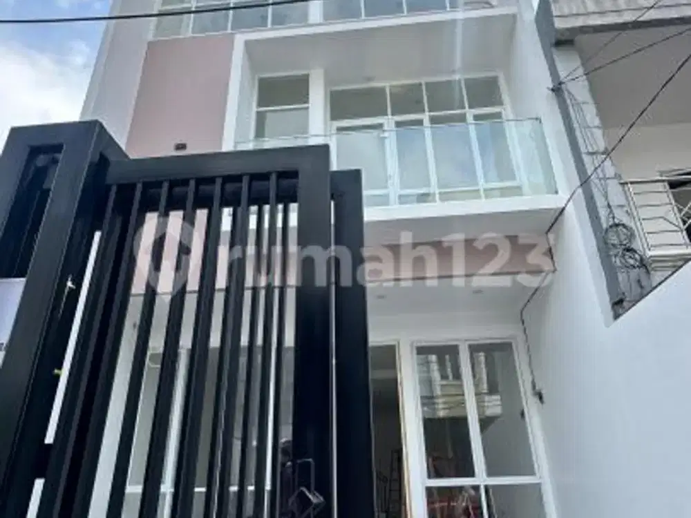 Brand New House Di Janur Kuning Kelapa Gading
