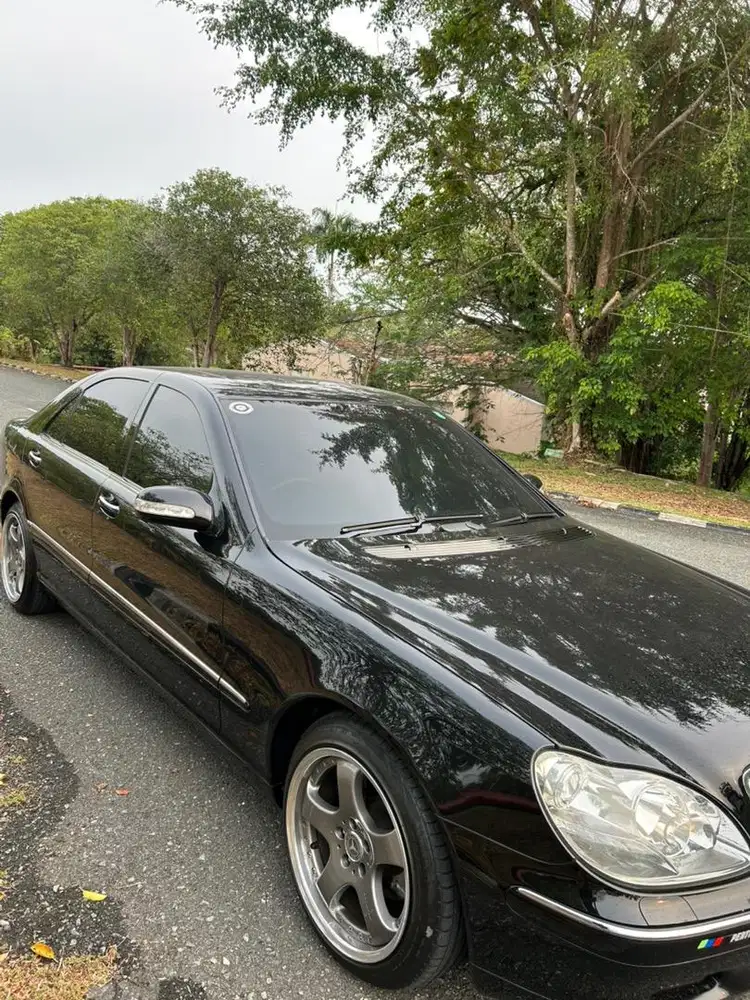 Di jual mercedez benz s 320 L