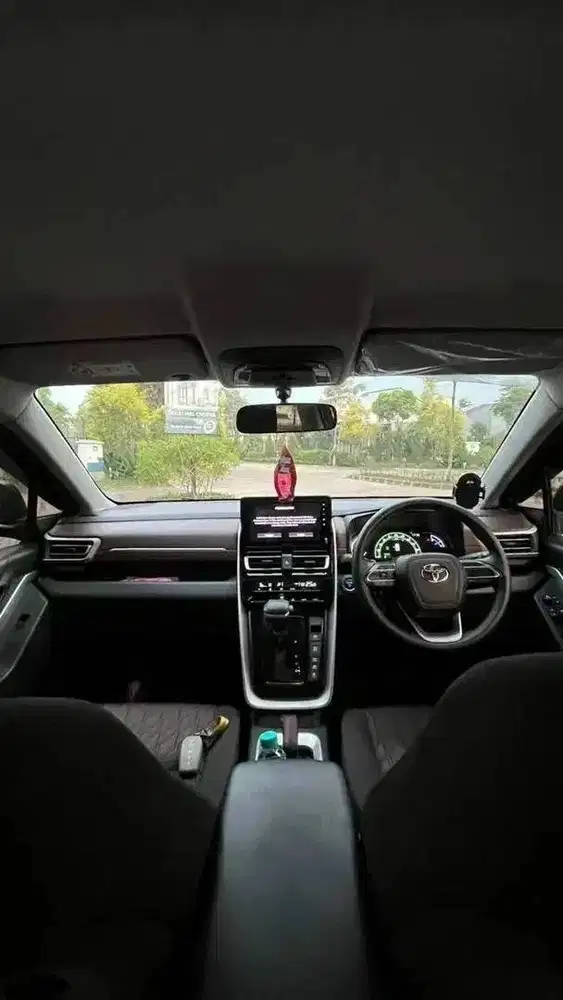 Toyota Innova Zenix 2.0 G CVT Hybrid 2024