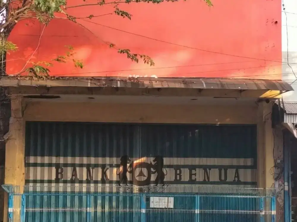Bangunan Pinggir jalan Raya Propinsi Kraksaan Strategis