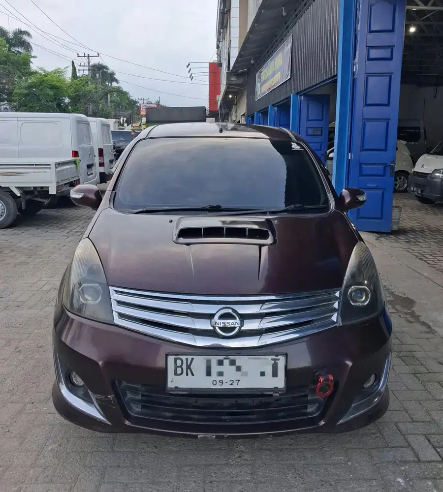 Grand Livina Highway Star Manual 2012 Merah