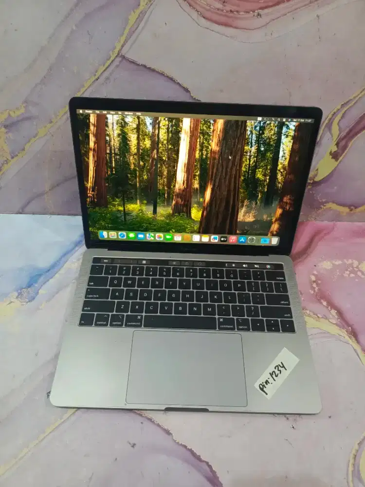 macbook pro 13 inch 2019 core i5 touchbar SECOND (CEK DESKRIPSI)