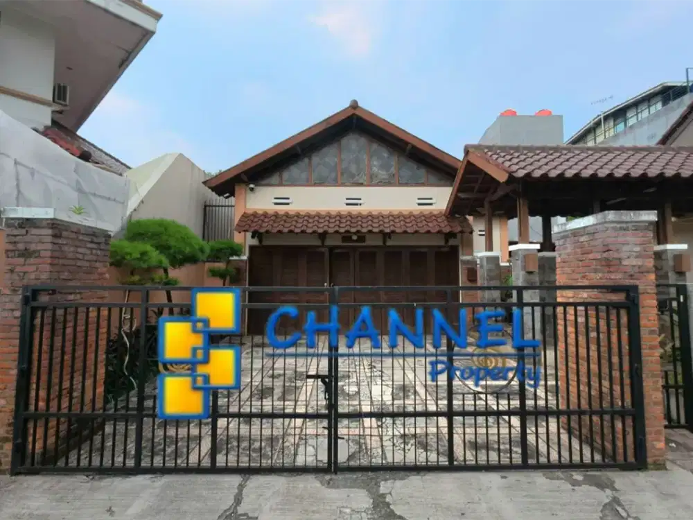 Jual Rumah Mewah SHM Dekat Pasar Modern Griya Loka BSD City