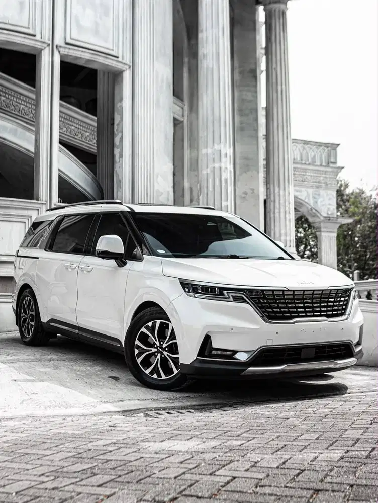 KIA Grand Carnival Premiere 2023