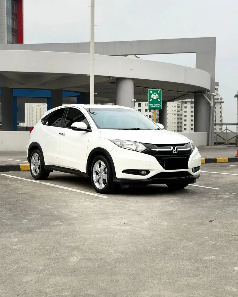 ( km 56RB ) HONDA HR-V E 1.5 A/T 2016