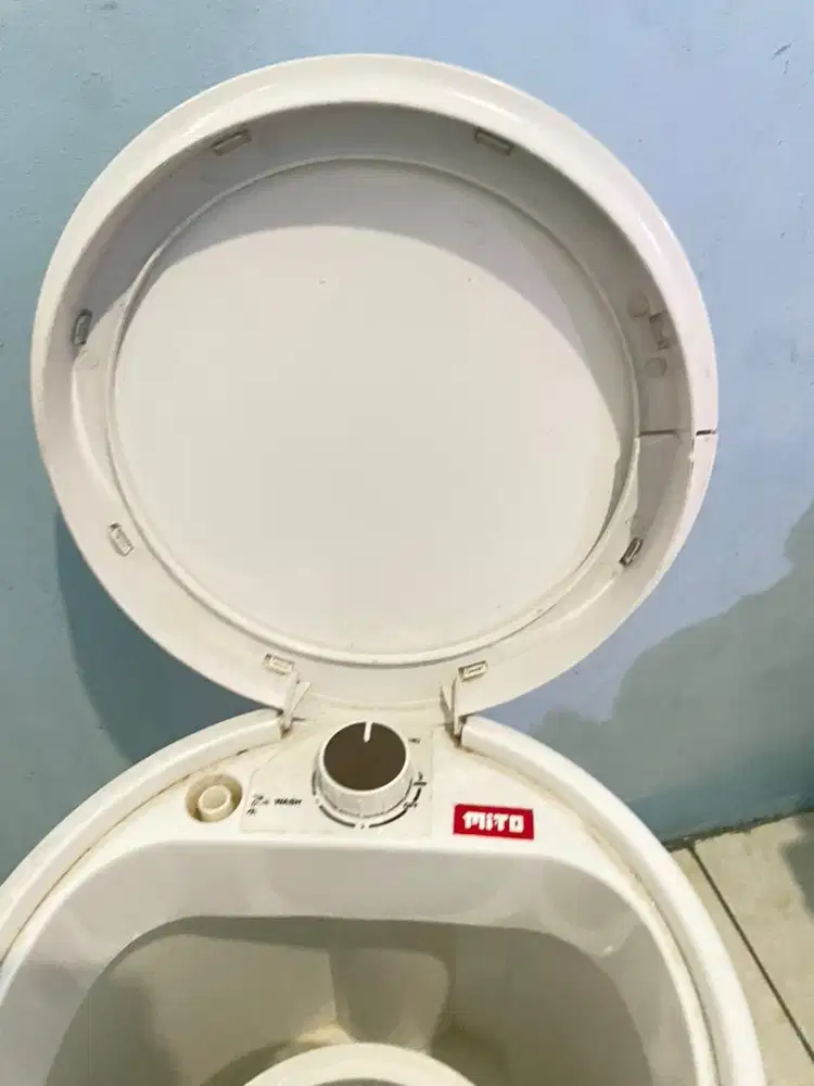Mesin cuci mini portable