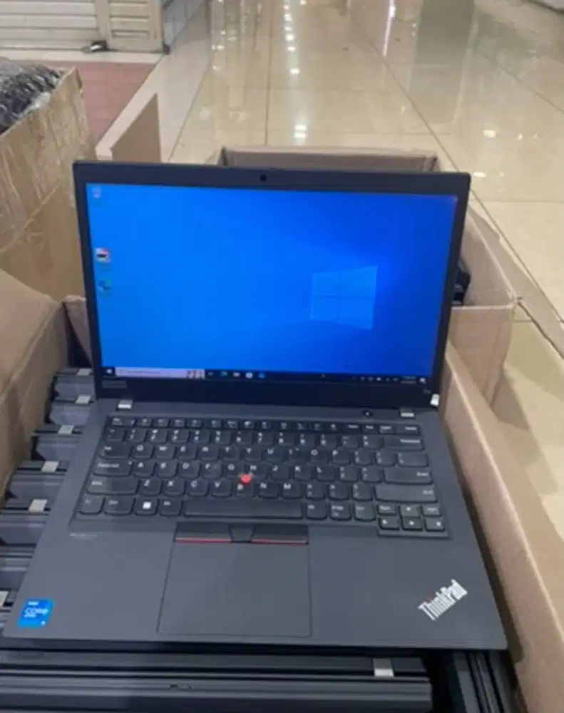 LAPTOP LENOVO T14 i5 GEN11 16/256 LAYAR 14 INCH *ET
