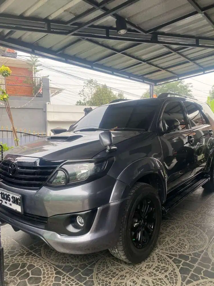 Toyota Fortuner 2005 Bensin