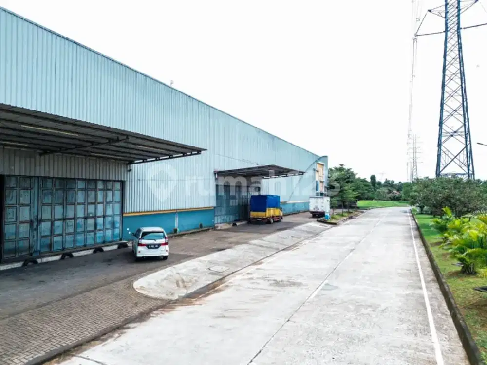 Gudang Rapi Siap Huni Di Pergudangan Griya Idola Cikupa