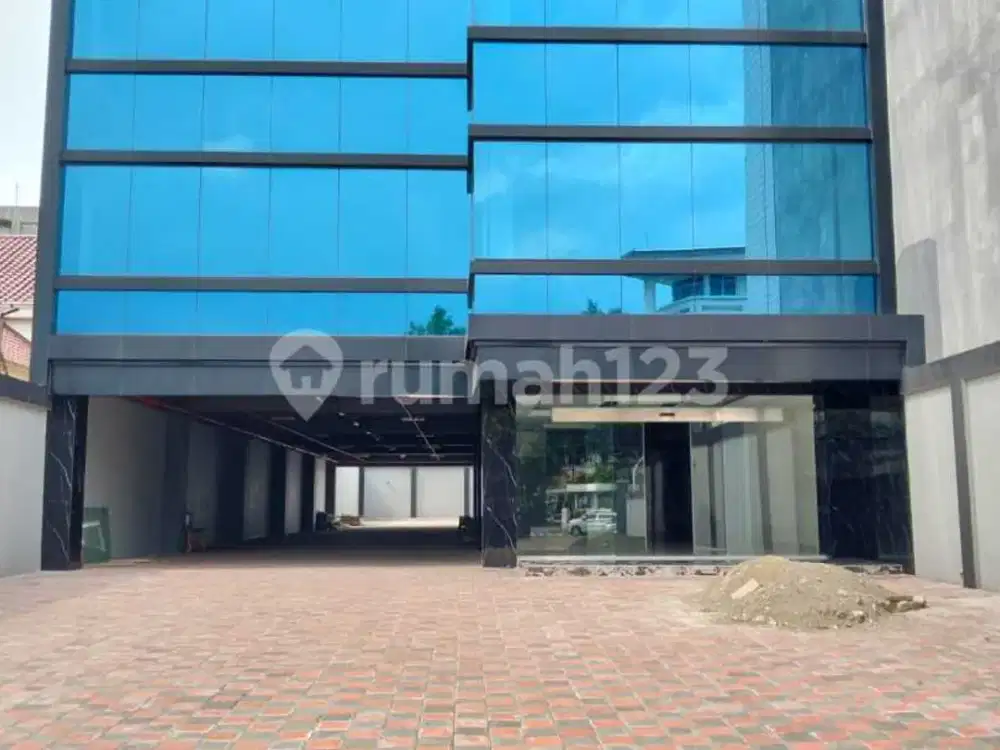 Gedung 6 Lt Di Daerah Menteng Siap Huni Sangat Strategis