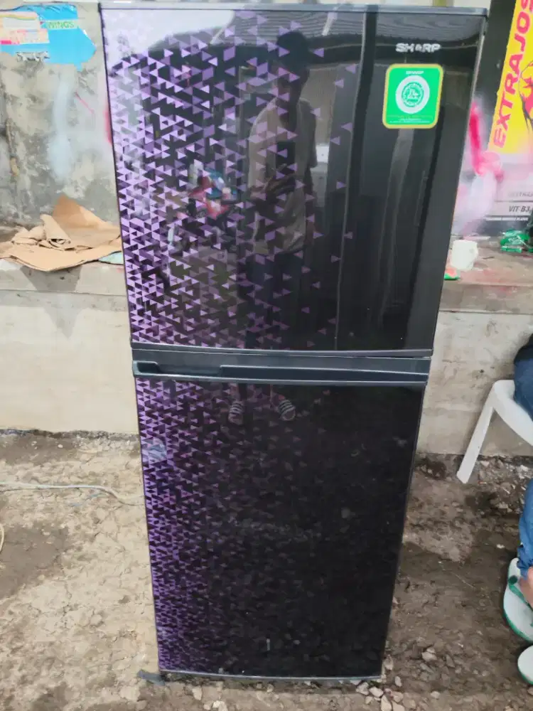 Kulkas Sharp 2 pintu normal semua, orisinil