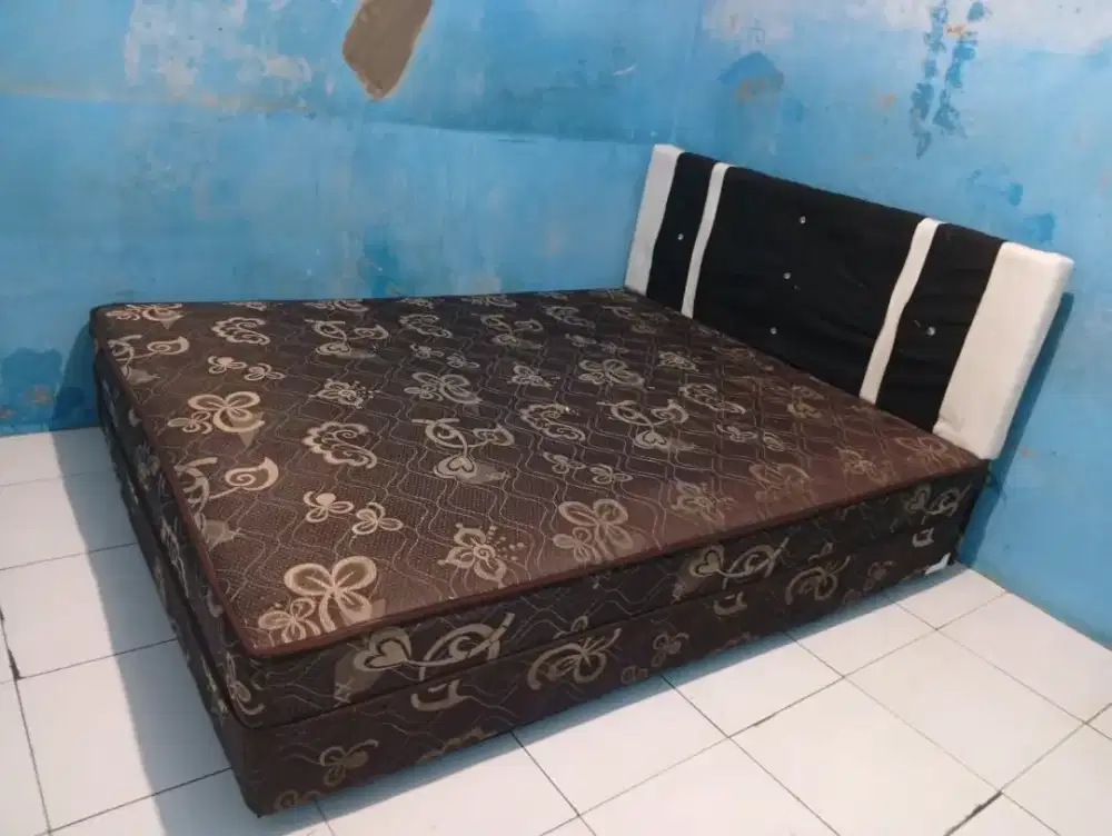 Kasur springbed bekas pakai pribadi