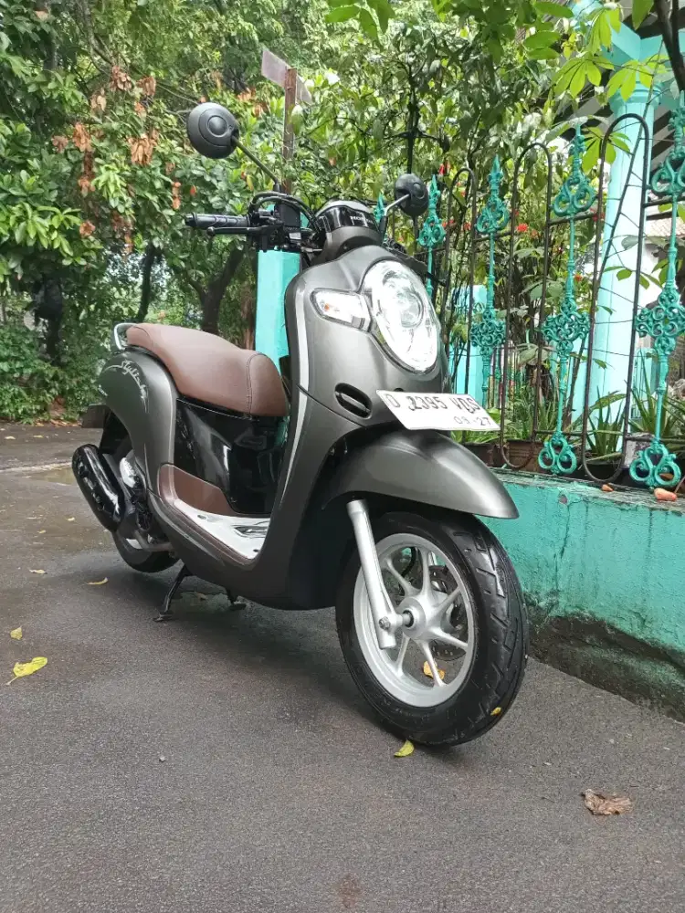 Simpanan low km mulus tidak ada baret Honda Scoopy CBS ISS
