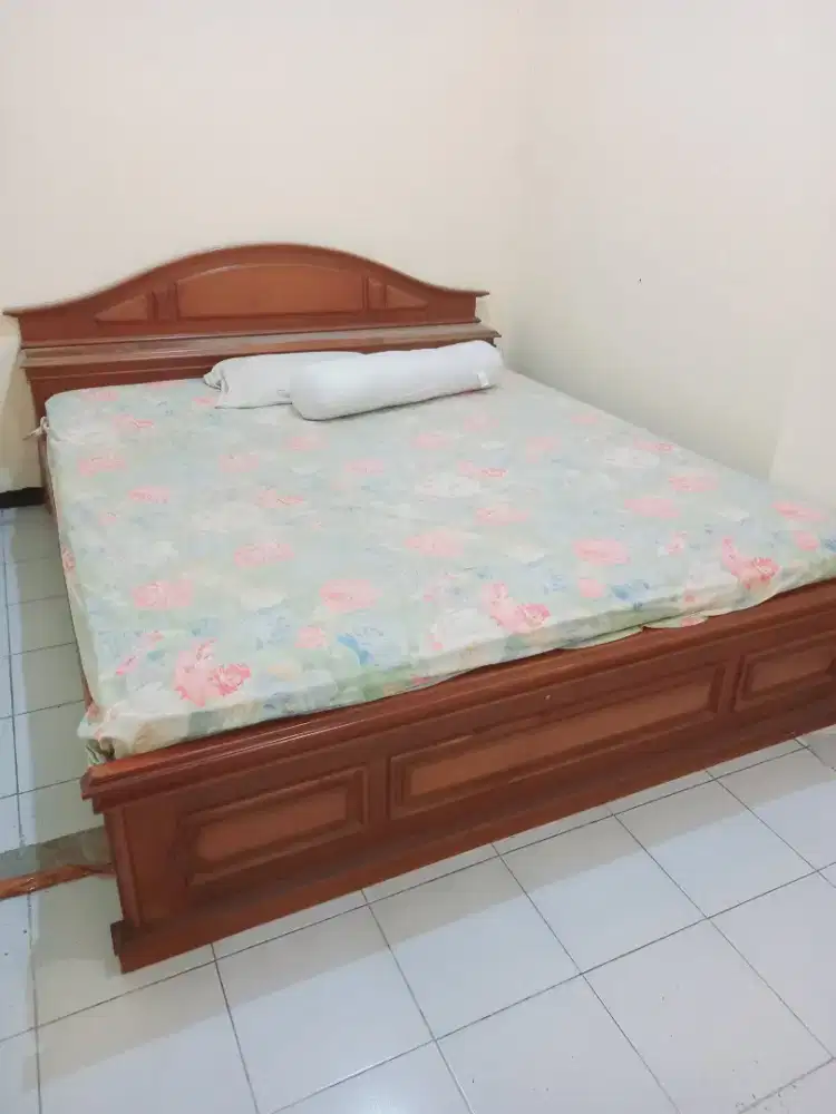 Dijual Tempat tidur