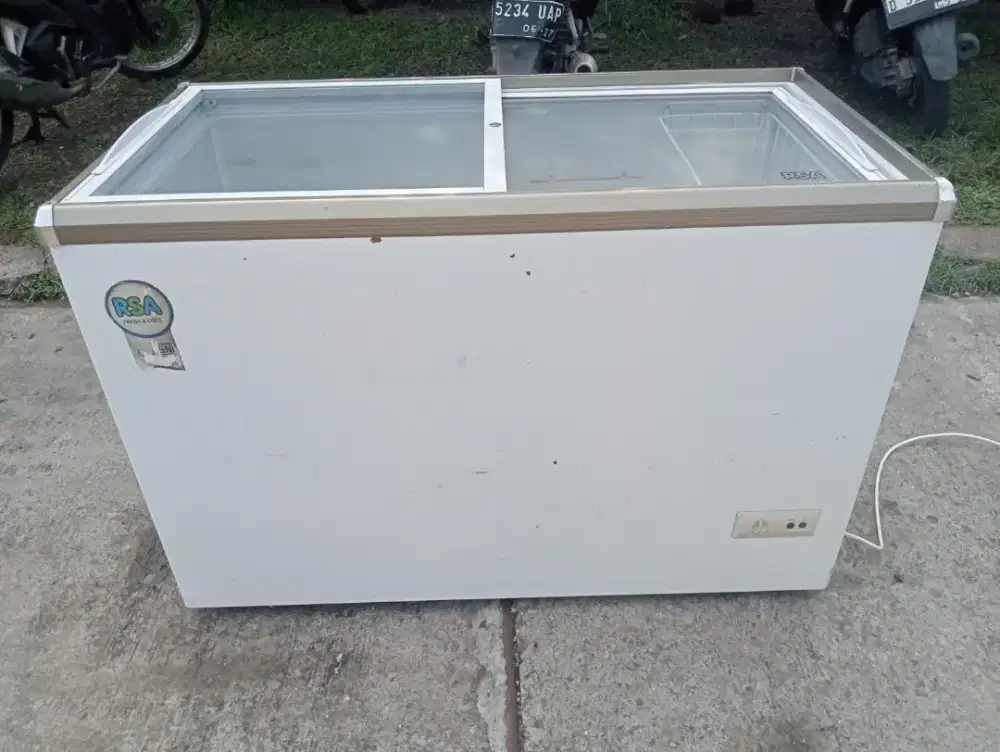 Freezer Sliding Kaca RSA 300 liter