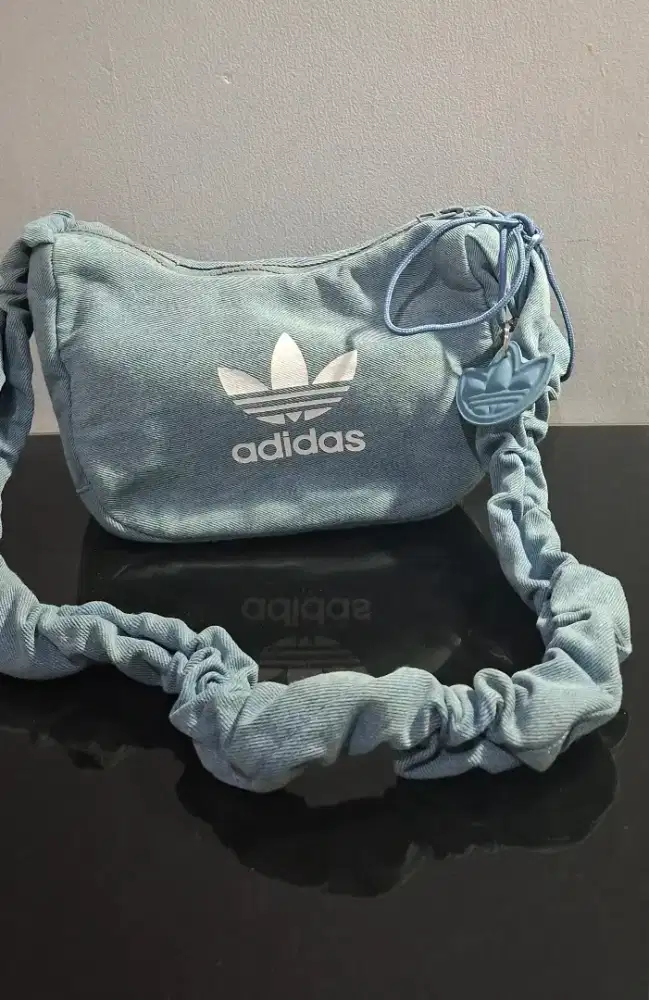 TAS SELEMPANG-ADIDAS