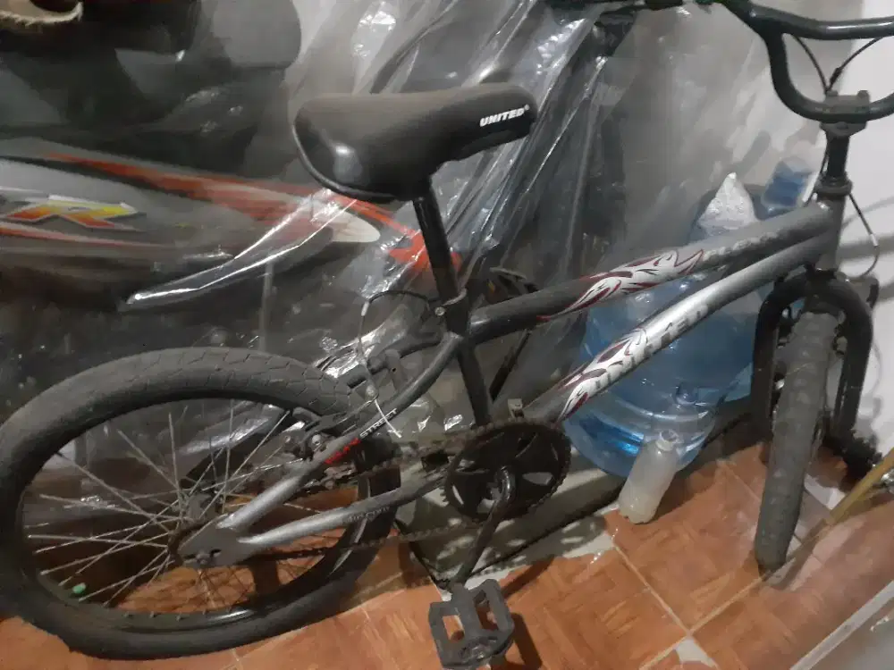 SEPEDA BMX UNITED UKURAN 20